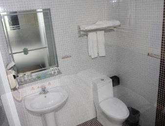 Super 8 Ma Jia Pu Jiao Men Hotel 3*